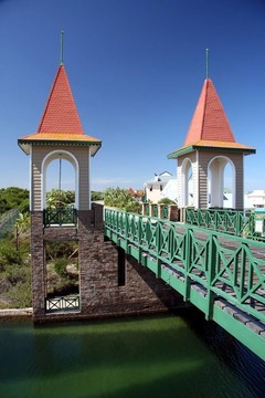 塔小橋