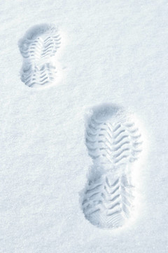 腳步在雪中