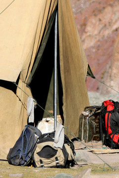 爬山- Stok Kangri（6；150m／20；080ft）；印度