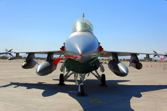 軍用戰(zhàn)斗機地面顯示器