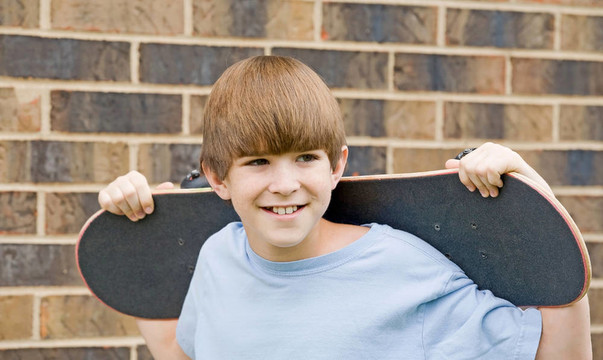 男孩與Skateboard