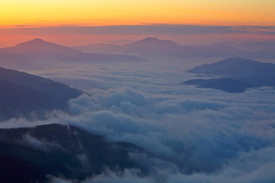 霧山