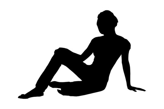 穿粉紅色襯衫的女人