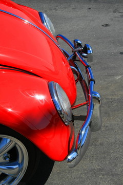 紅色經(jīng)典車