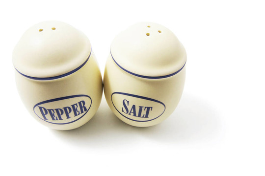 鹽和Pepper Shakers