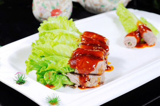 生菜牛肉卷