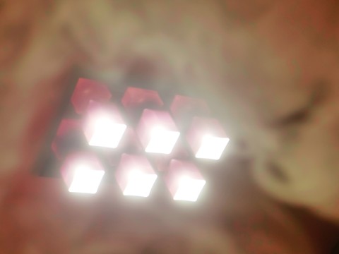 燈光與煙霧