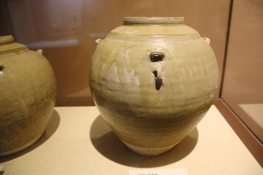 青釉六系瓷罐 東漢