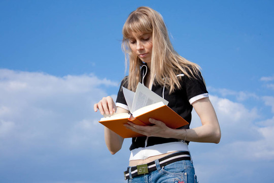 女孩的書(shū)