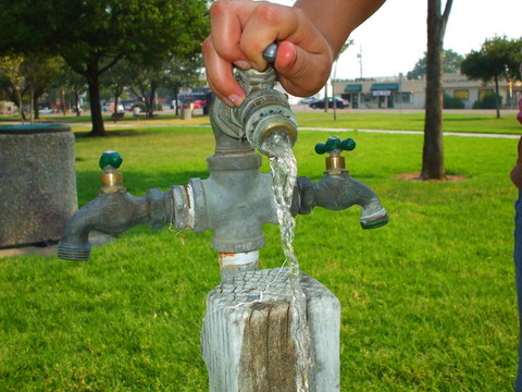 手推噴水器