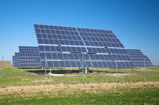 太陽(yáng)能面板的前面