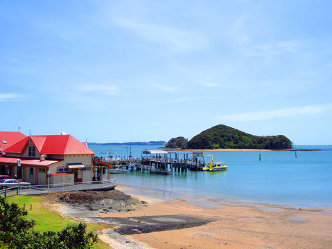 派希亞旅游中心；Boat Ramp（前景）和碼頭；島嶼灣；新西蘭