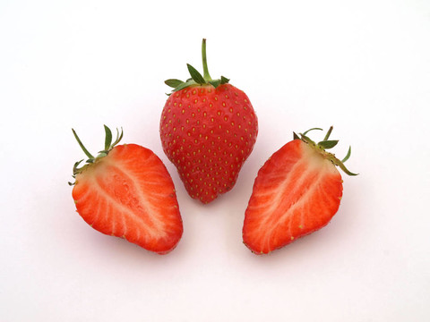 新鲜有机草莓。
