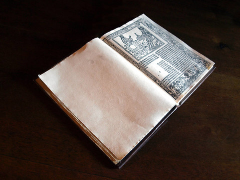 古老的書(shū)