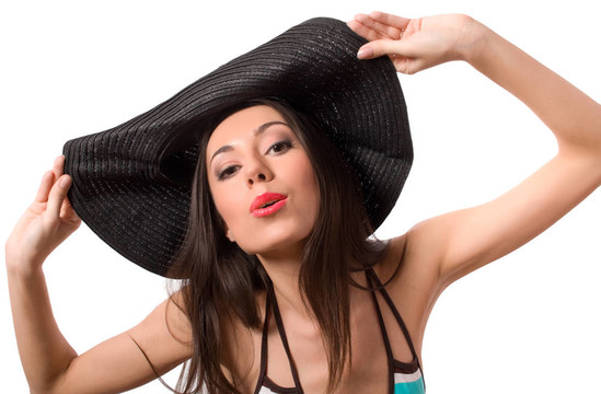 親吻黑色的大帽子