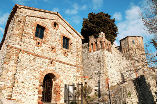 Montebello di Torriana的城堡