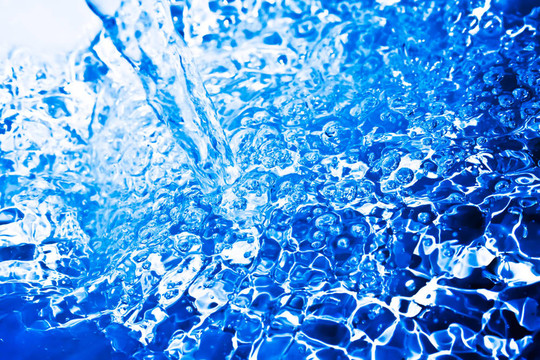 水