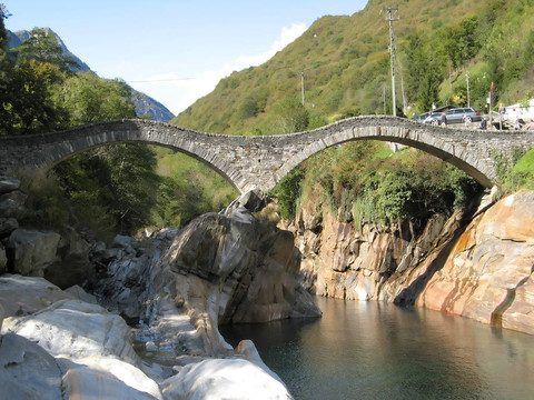 雙拱橋