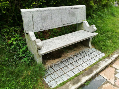 深圳中山公園休息凳