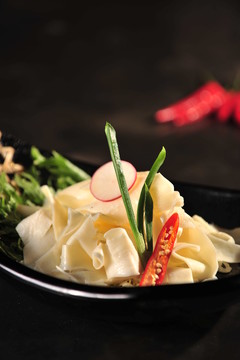 重慶老火鍋菜品竹筍美食