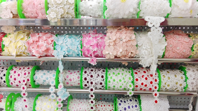 繡花蕾絲花邊