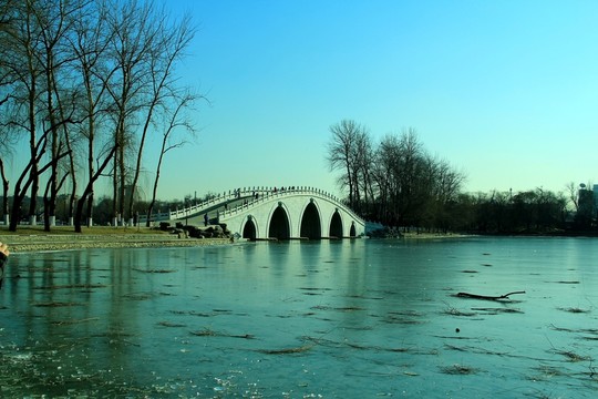 五孔橋