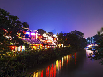 小河直街