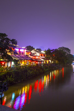 小河直街