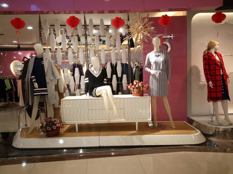 服裝櫥窗展示