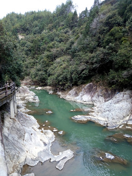 山谷