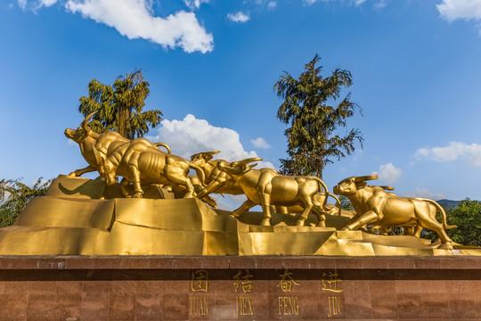 滄源翁丁古寨雕塑