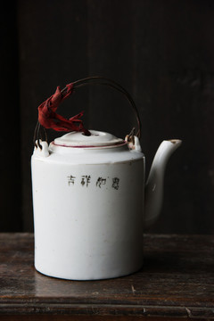 陸羽茶壺背面