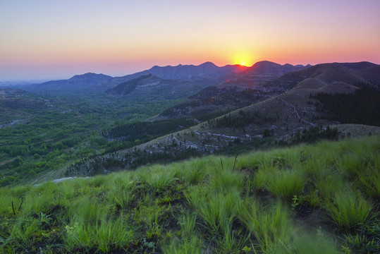 群山