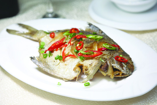 香煎椒鹽鯧魚
