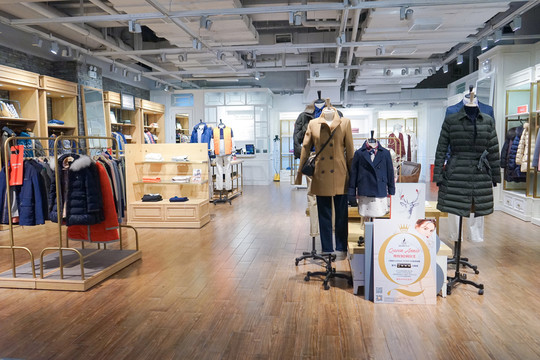 服裝專賣店櫥窗 櫥窗展示 櫥窗