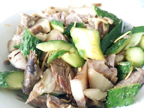 黃瓜拌豬頭肉