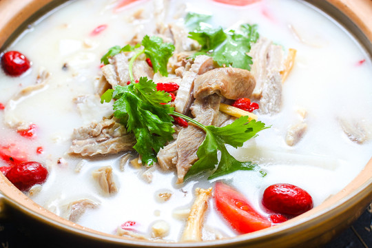 羊肉湯鍋