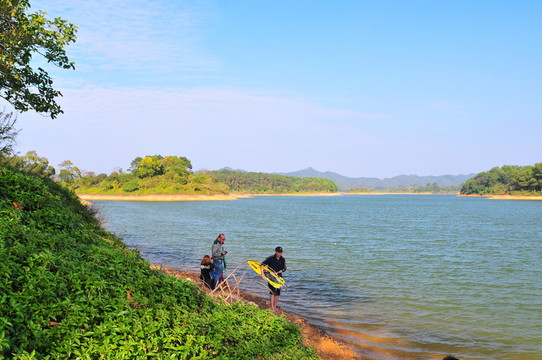 藍(lán)天白云 家禽養(yǎng)殖 東湖星島