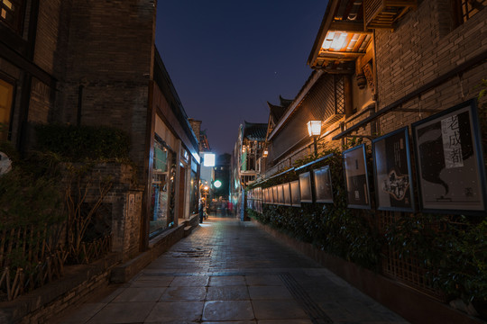 寬窄巷子古鎮(zhèn)風(fēng)光