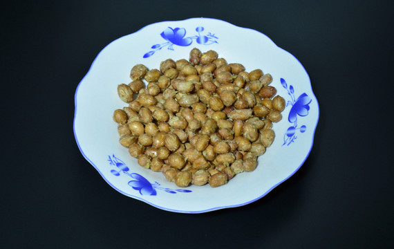 油炸花生米