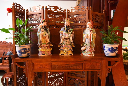 財(cái)神擺設(shè)