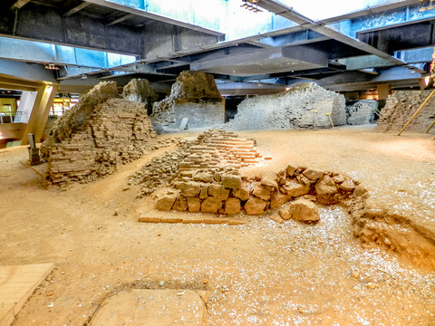 雷峰塔遺跡