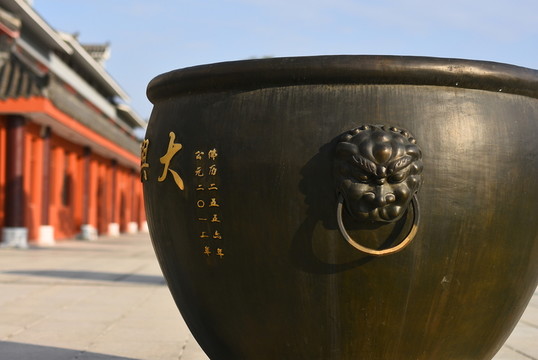 獅頭銅水缸
