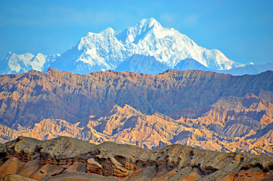 天山