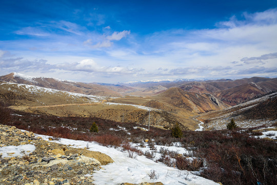 西藏高原山巒