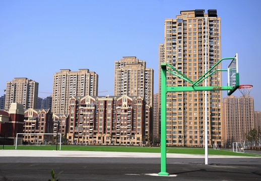 籃球架 高樓大廈