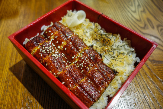鰻魚飯