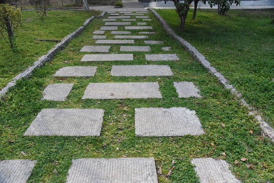 石板路