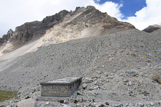 高山 砂礫