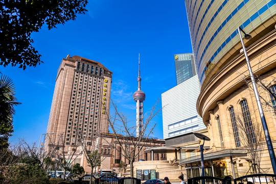 上?，F(xiàn)代城市建筑